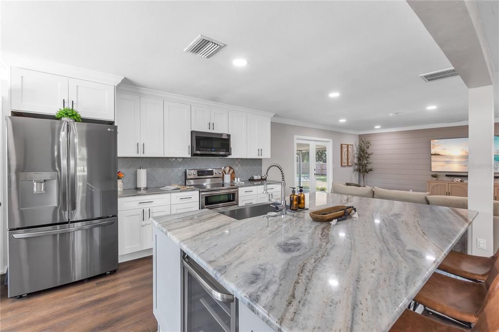 For Sale: $575,000 (4 beds, 2 baths, 2000 Square Feet)