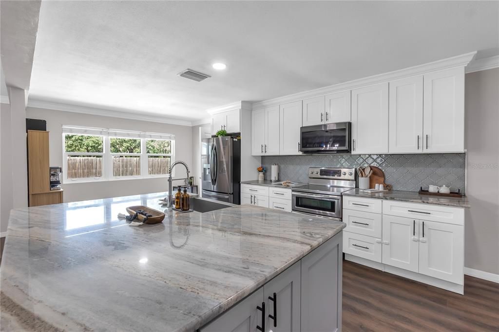 For Sale: $575,000 (4 beds, 2 baths, 2000 Square Feet)