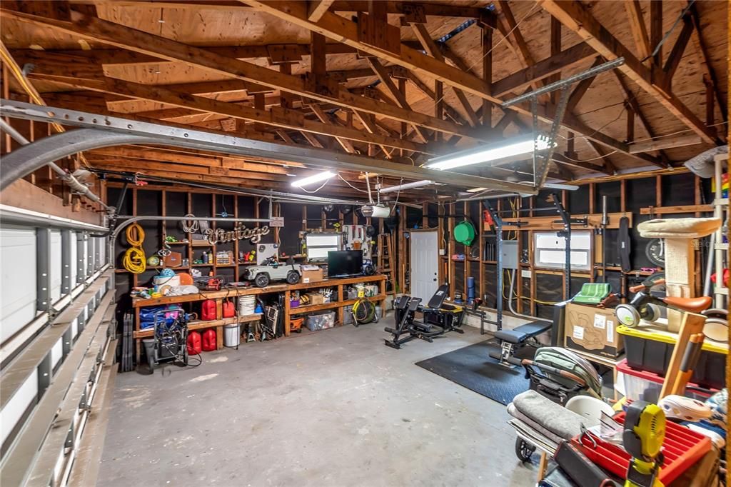 For Sale: $575,000 (4 beds, 2 baths, 2000 Square Feet)