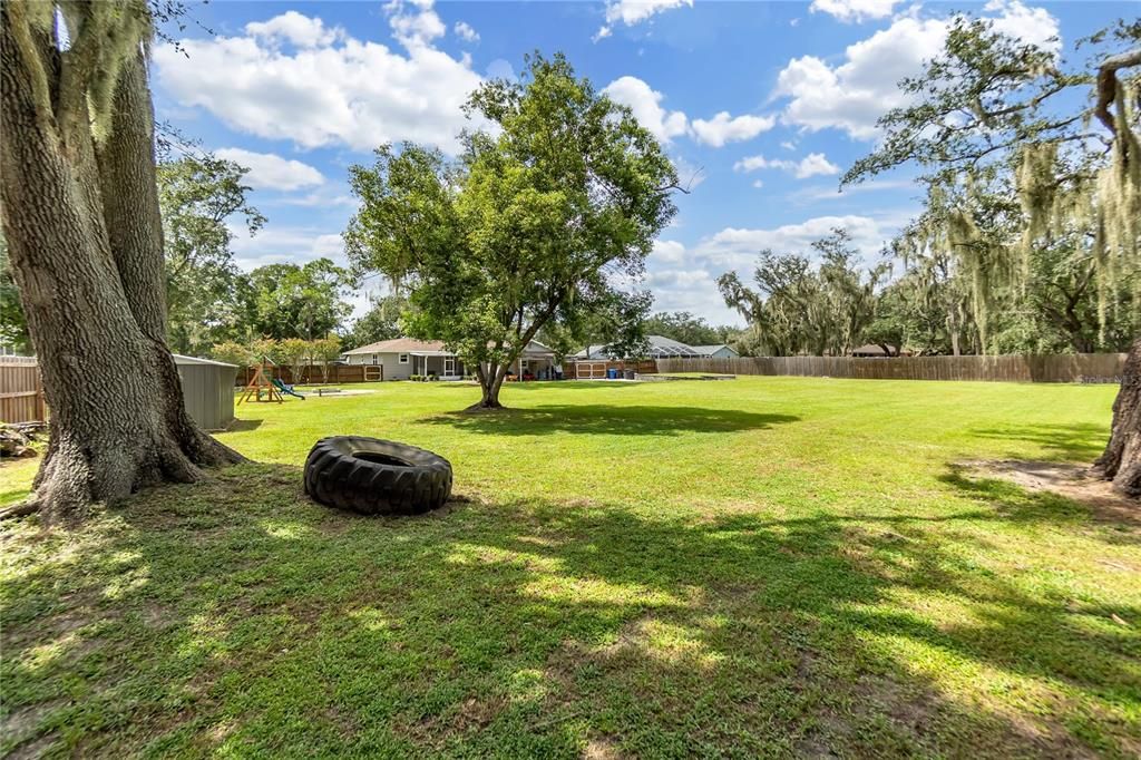 For Sale: $575,000 (4 beds, 2 baths, 2000 Square Feet)
