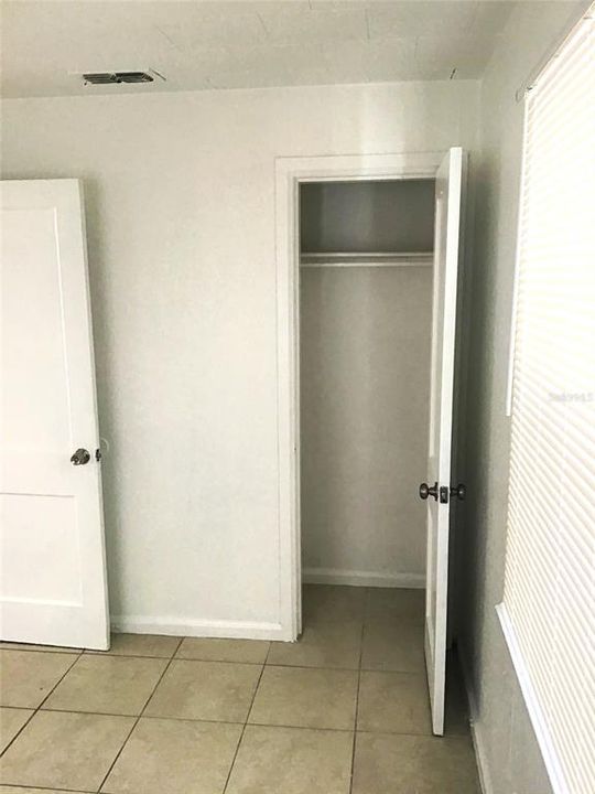 For Sale: $179,900 (2 beds, 1 baths, 672 Square Feet)
