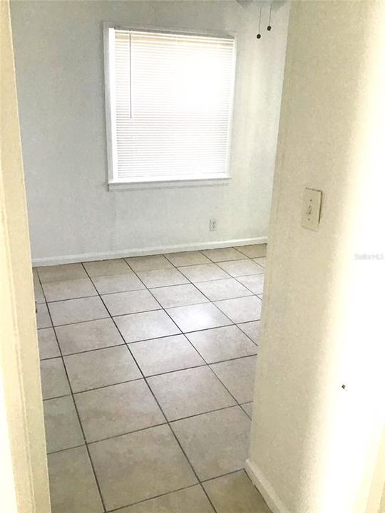 For Sale: $179,900 (2 beds, 1 baths, 672 Square Feet)