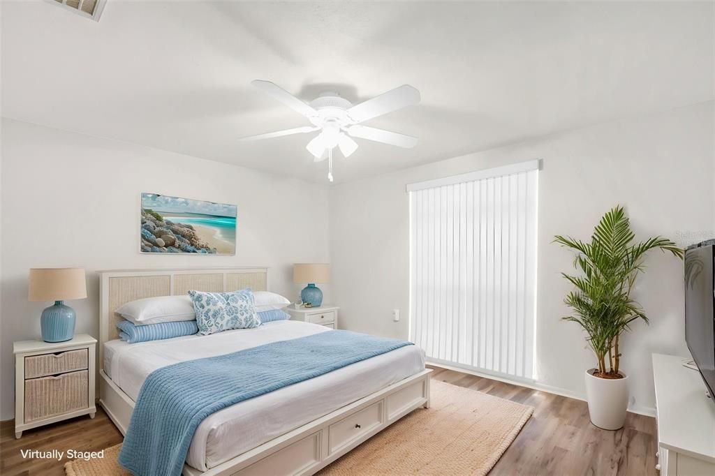 En Venta: $298,000 (3 camas, 2 baños, 1592 Pies cuadrados)