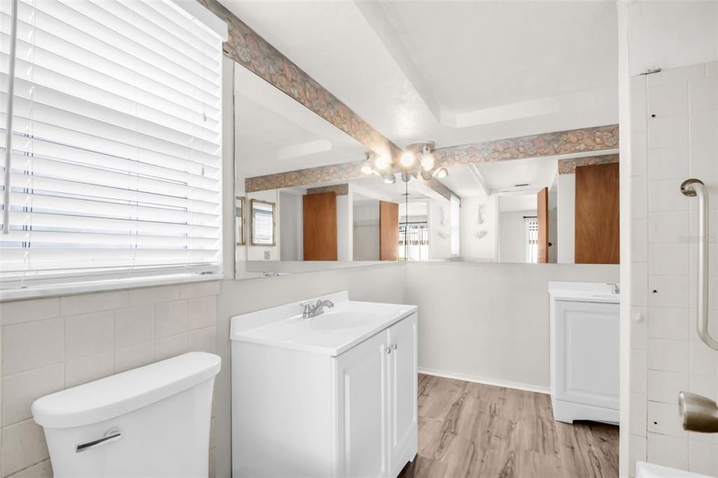 En Venta: $298,000 (3 camas, 2 baños, 1592 Pies cuadrados)