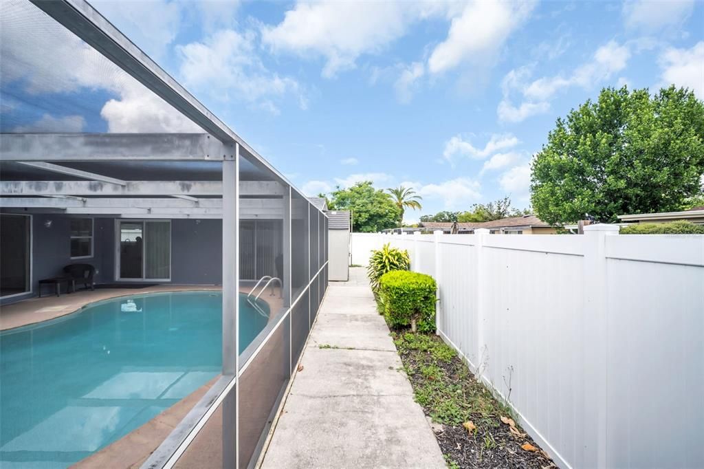 En Venta: $298,000 (3 camas, 2 baños, 1592 Pies cuadrados)