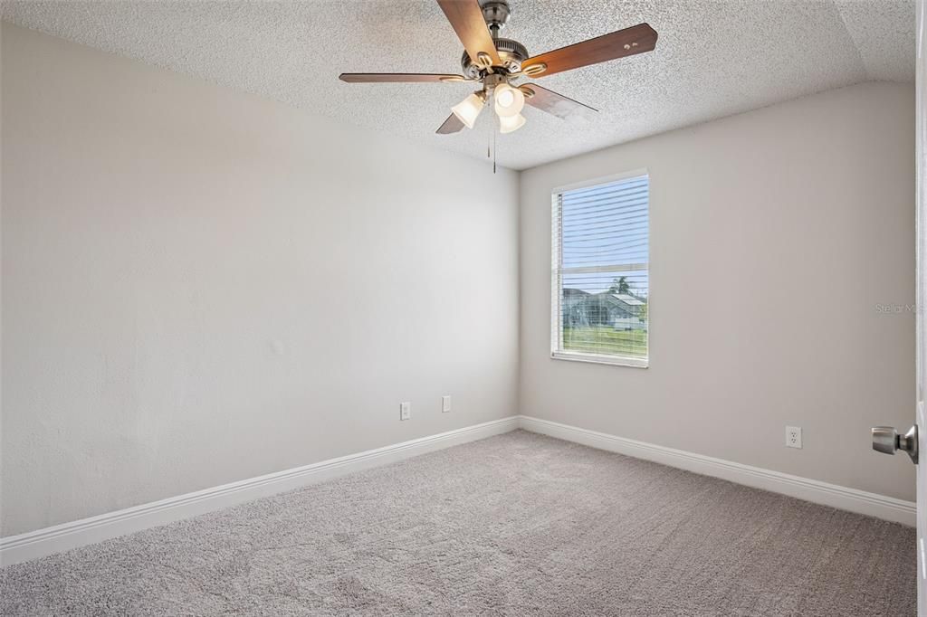 For Sale: $369,900 (3 beds, 2 baths, 1207 Square Feet)