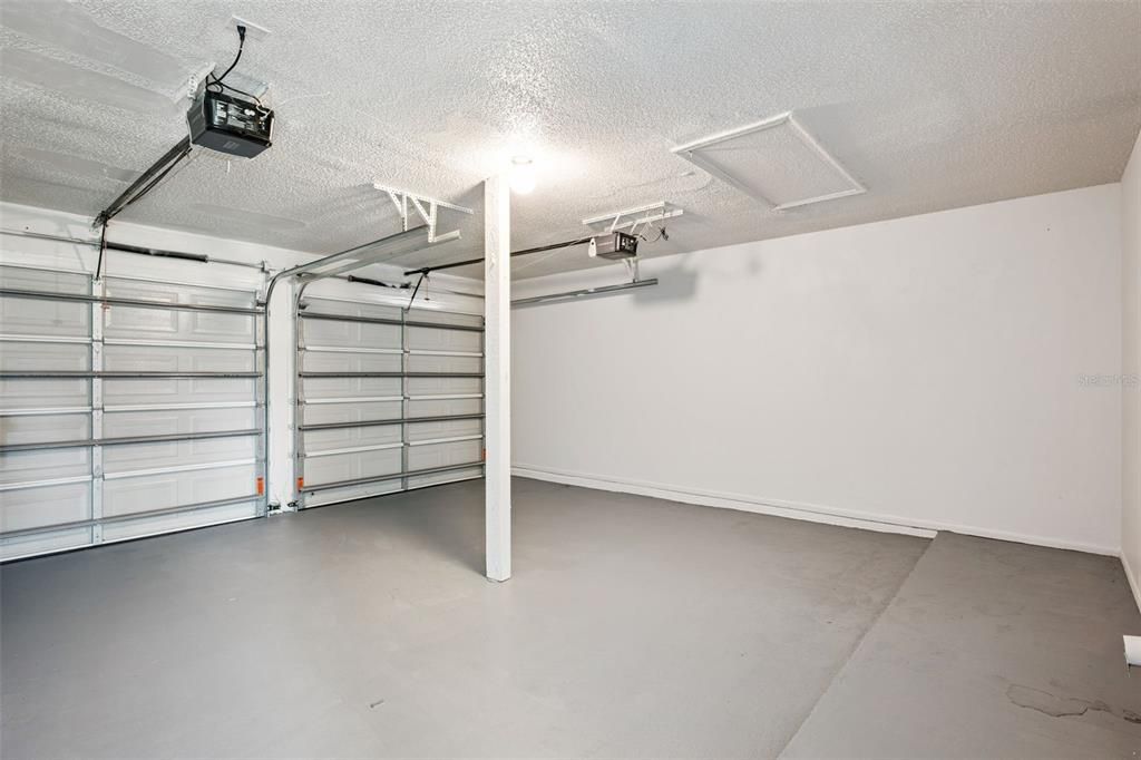 For Sale: $369,900 (3 beds, 2 baths, 1207 Square Feet)