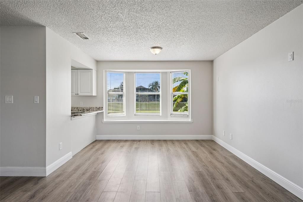 For Sale: $369,900 (3 beds, 2 baths, 1207 Square Feet)