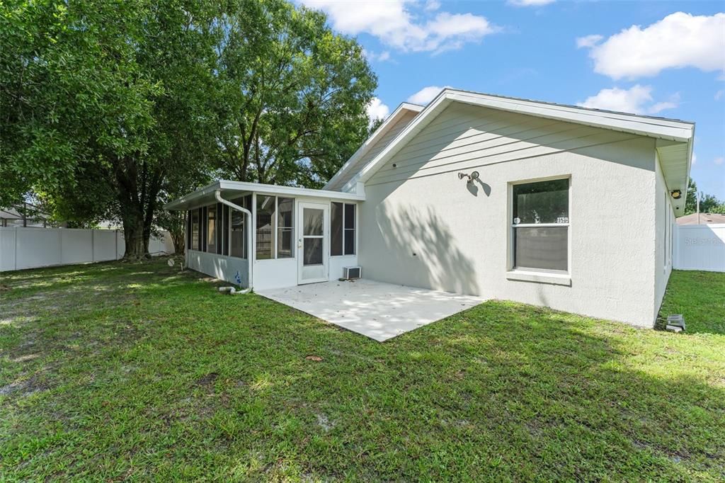For Sale: $369,000 (3 beds, 2 baths, 1519 Square Feet)