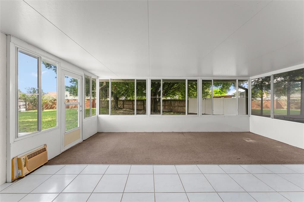 For Sale: $369,000 (3 beds, 2 baths, 1519 Square Feet)