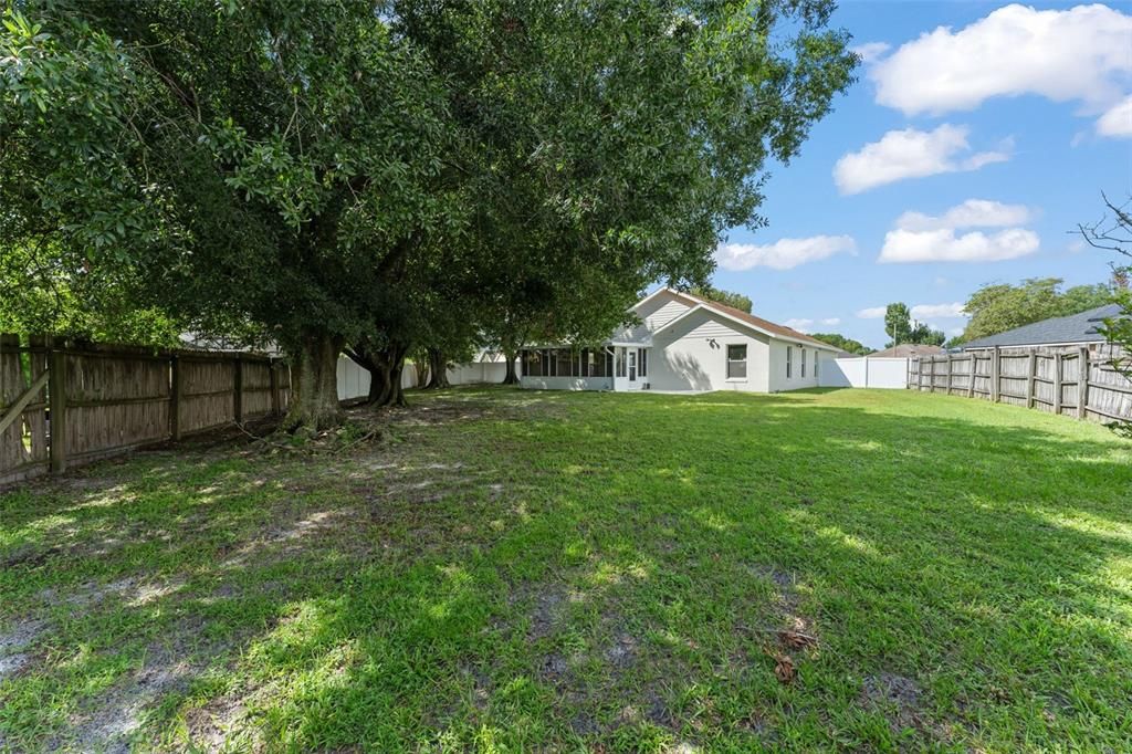 For Sale: $369,000 (3 beds, 2 baths, 1519 Square Feet)