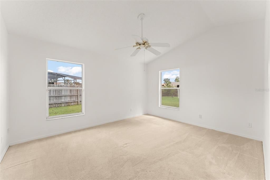 For Sale: $369,000 (3 beds, 2 baths, 1519 Square Feet)