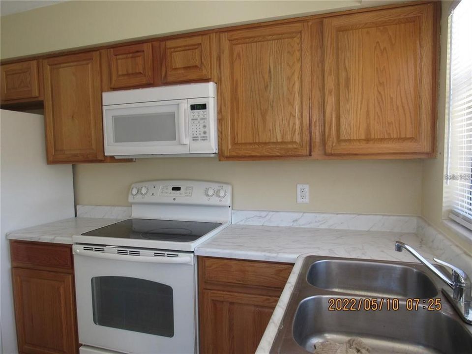 For Rent: $1,200 (2 beds, 1 baths, 1000 Square Feet)