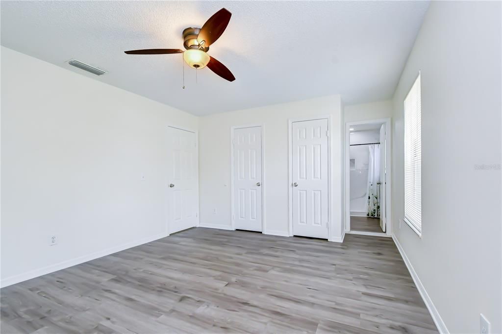 For Sale: $359,900 (3 beds, 2 baths, 1524 Square Feet)
