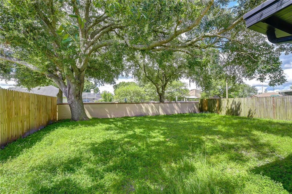 For Sale: $359,900 (3 beds, 2 baths, 1524 Square Feet)