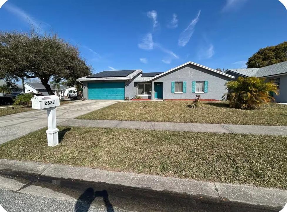 For Rent: $1,250 (1 beds, 1 baths, 600 Square Feet)