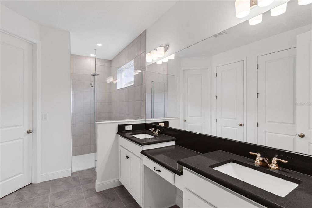 For Rent: $3,500 (4 beds, 4 baths, 2735 Square Feet)