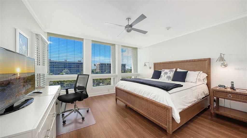 For Sale: $925,000 (2 beds, 2 baths, 1503 Square Feet)
