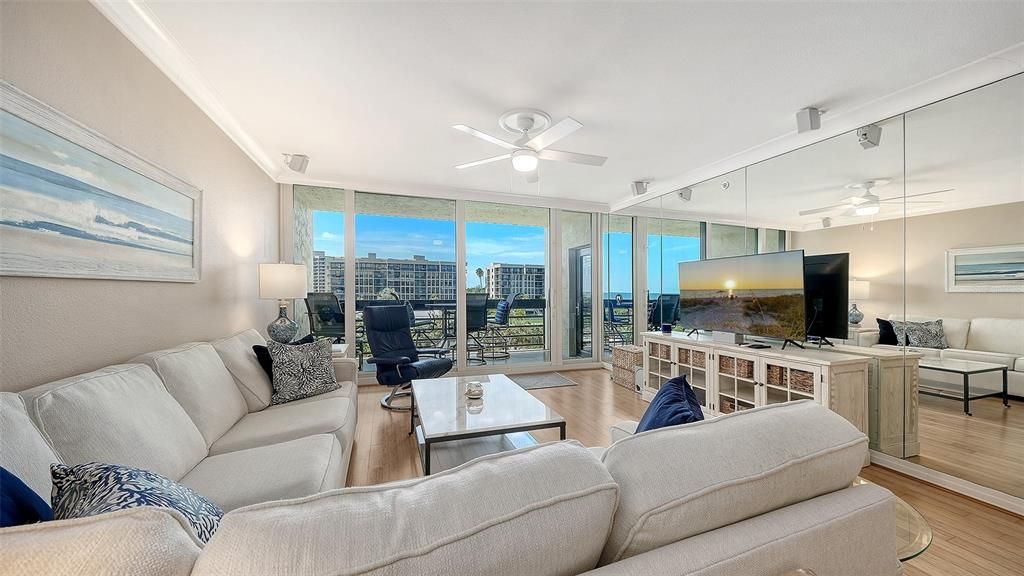 For Sale: $925,000 (2 beds, 2 baths, 1503 Square Feet)
