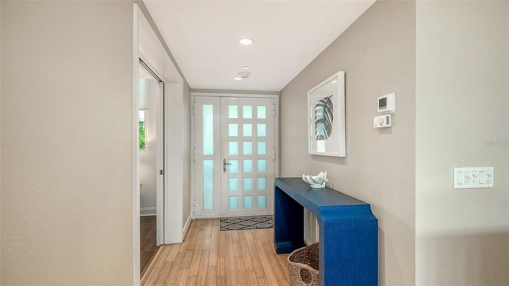 For Sale: $925,000 (2 beds, 2 baths, 1503 Square Feet)