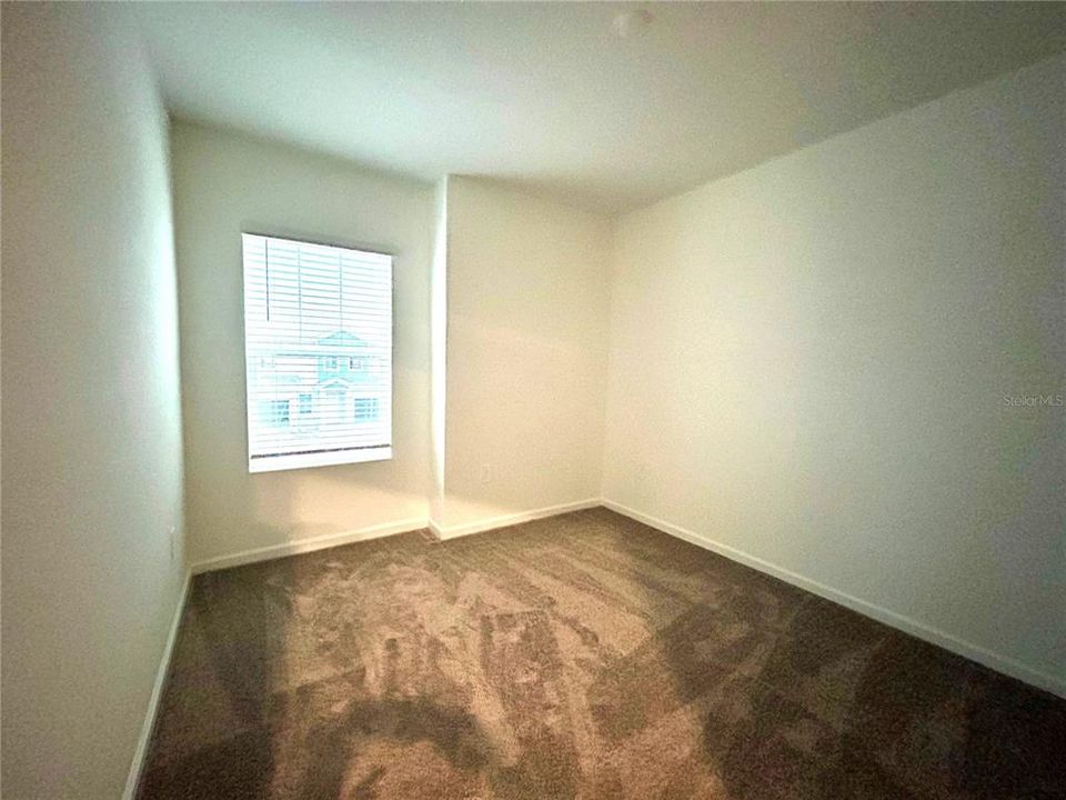В аренду: $1,900 (3 спален, 2 ванн, 1689 Квадратных фут)