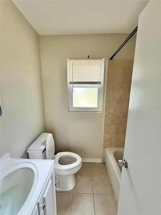 For Rent: $1,850 (2 beds, 1 baths, 792 Square Feet)