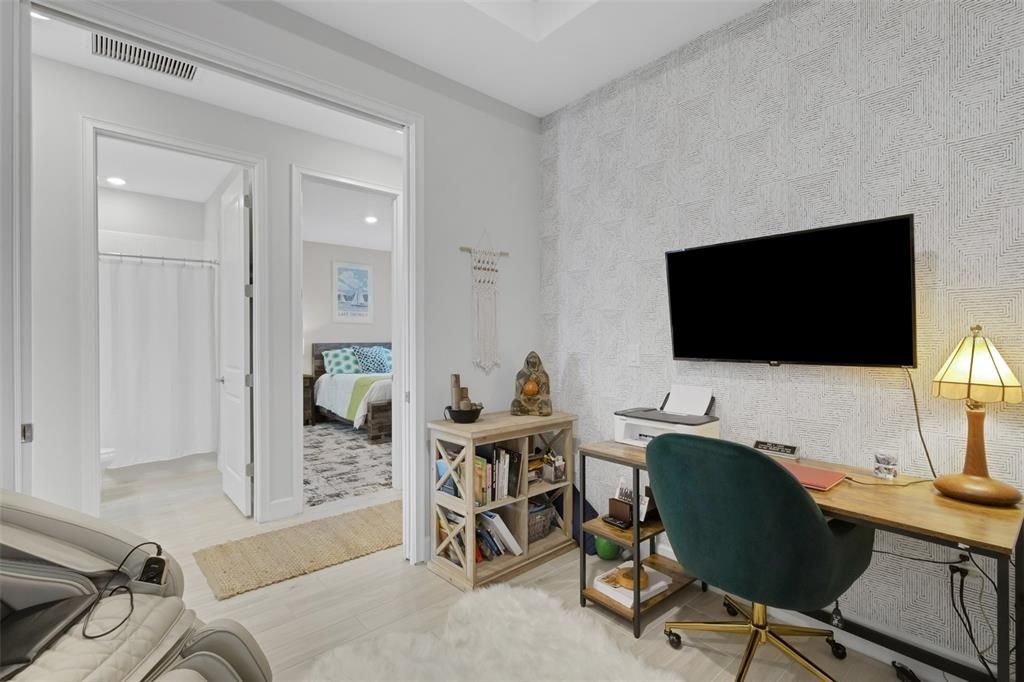 En Venta: $479,974 (2 camas, 2 baños, 1558 Pies cuadrados)