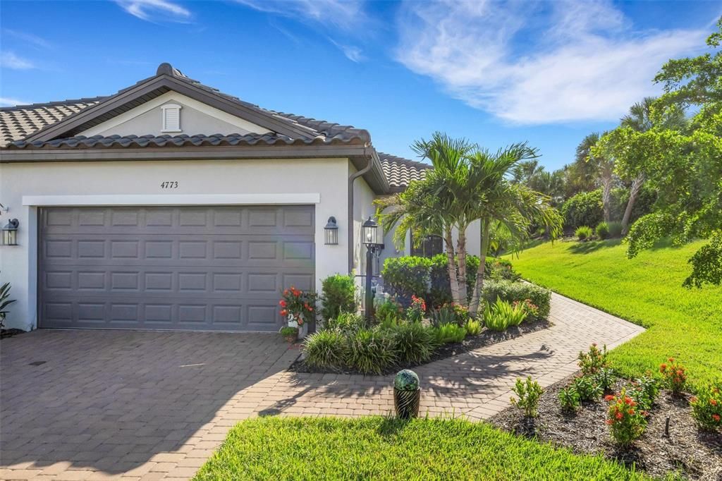 En Venta: $479,974 (2 camas, 2 baños, 1558 Pies cuadrados)