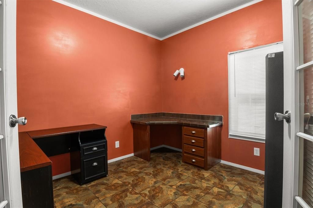 For Sale: $399,000 (3 beds, 2 baths, 2280 Square Feet)