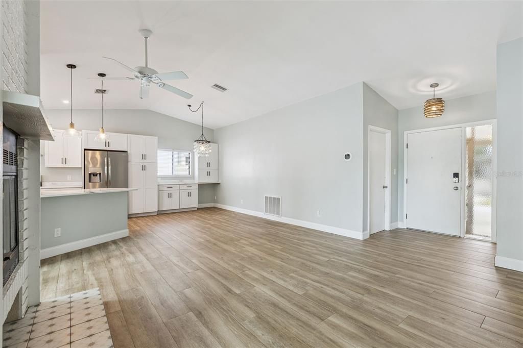 En Venta: $465,900 (2 camas, 2 baños, 1037 Pies cuadrados)
