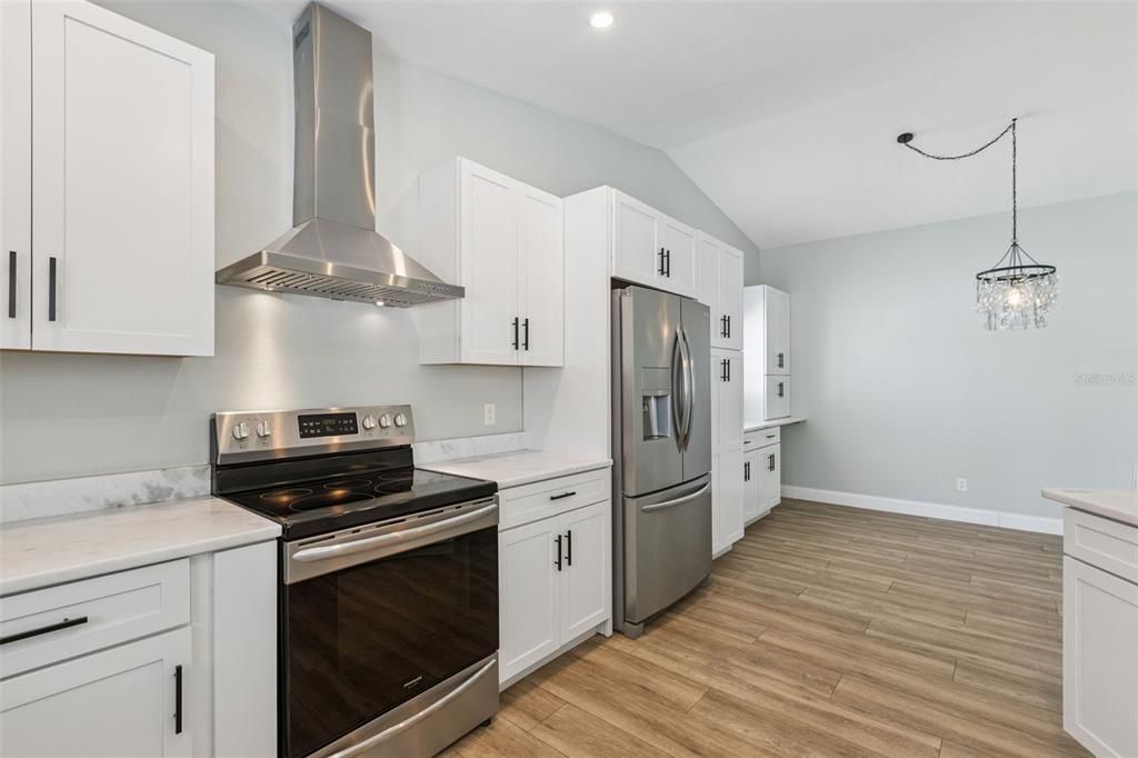 En Venta: $465,900 (2 camas, 2 baños, 1037 Pies cuadrados)