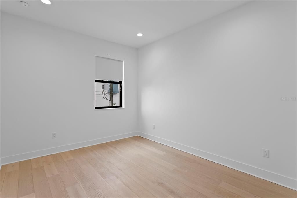 В аренду: $10,000 (4 спален, 3 ванн, 3041 Квадратных фут)