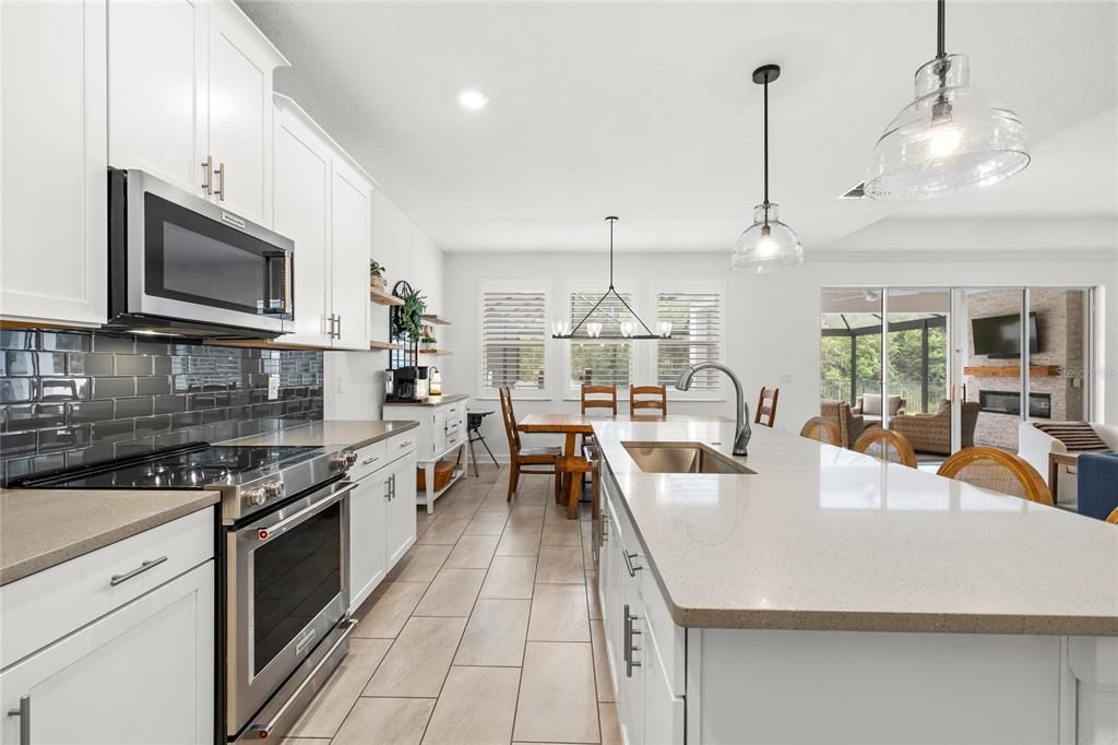 For Sale: $770,000 (4 beds, 3 baths, 2662 Square Feet)