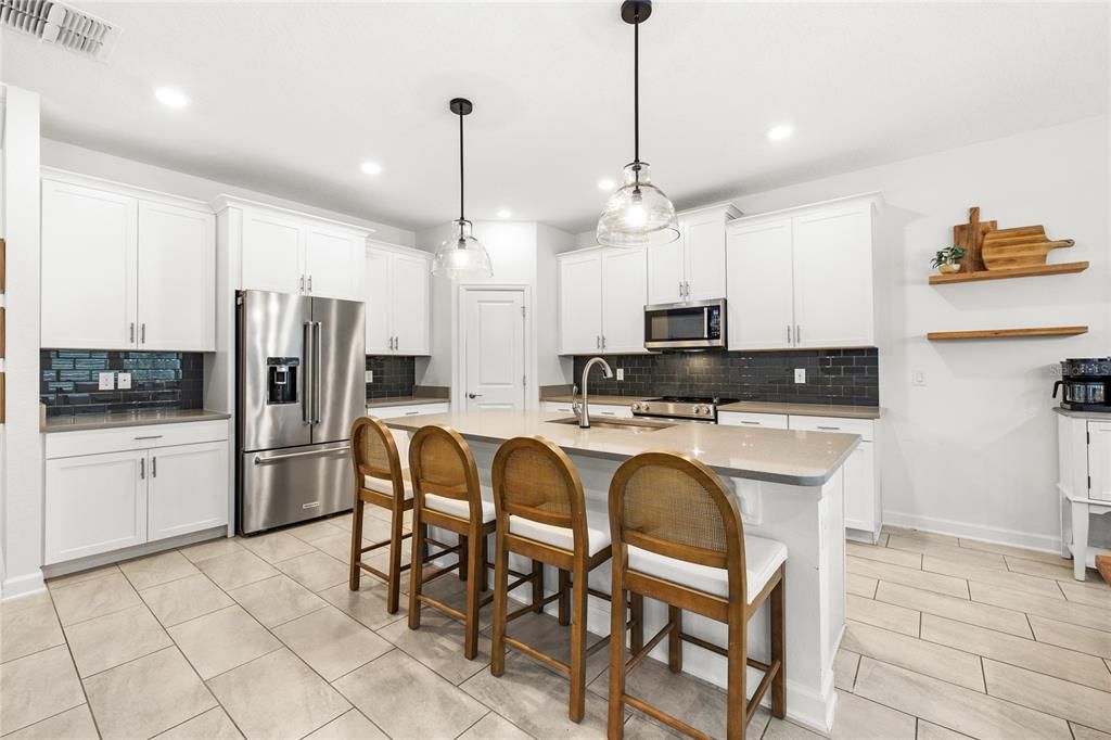 For Sale: $770,000 (4 beds, 3 baths, 2662 Square Feet)