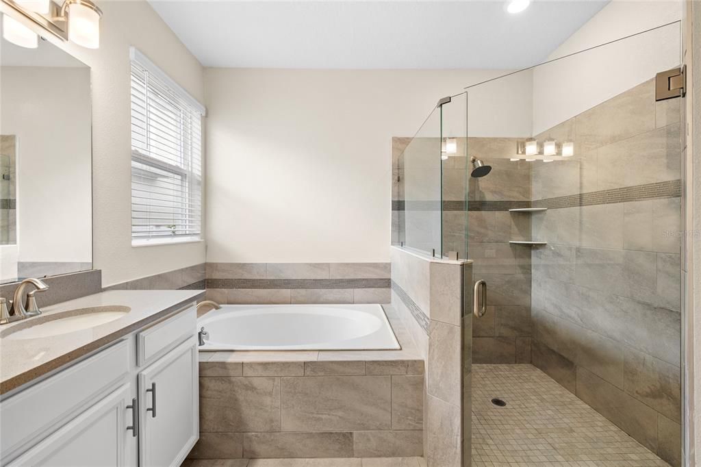 For Sale: $770,000 (4 beds, 3 baths, 2662 Square Feet)