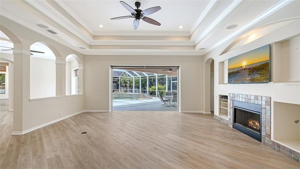 For Sale: $889,000 (3 beds, 3 baths, 3175 Square Feet)