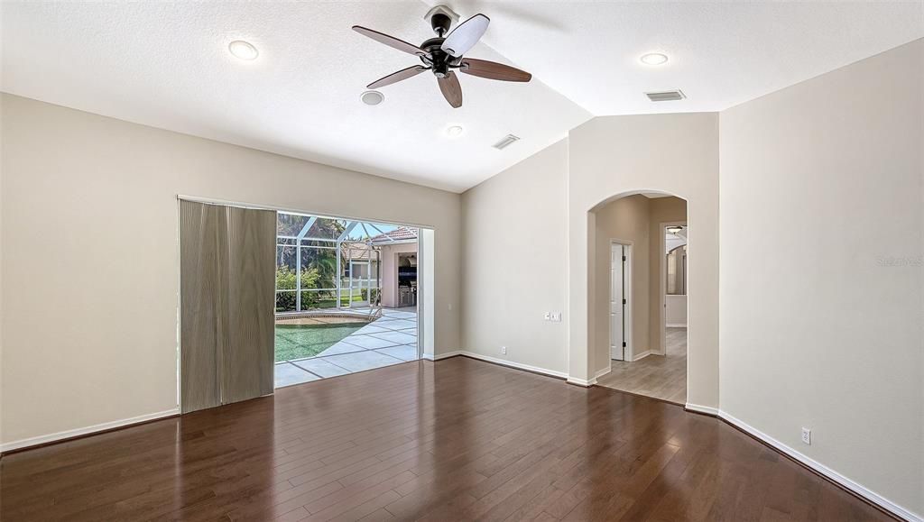 For Sale: $889,000 (3 beds, 3 baths, 3175 Square Feet)