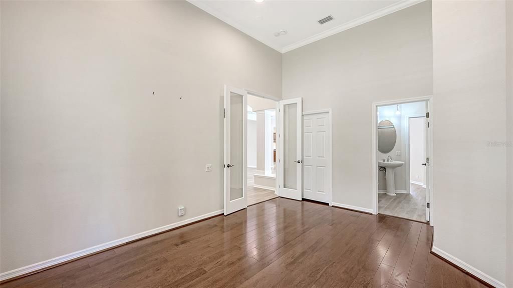 For Sale: $889,000 (3 beds, 3 baths, 3175 Square Feet)