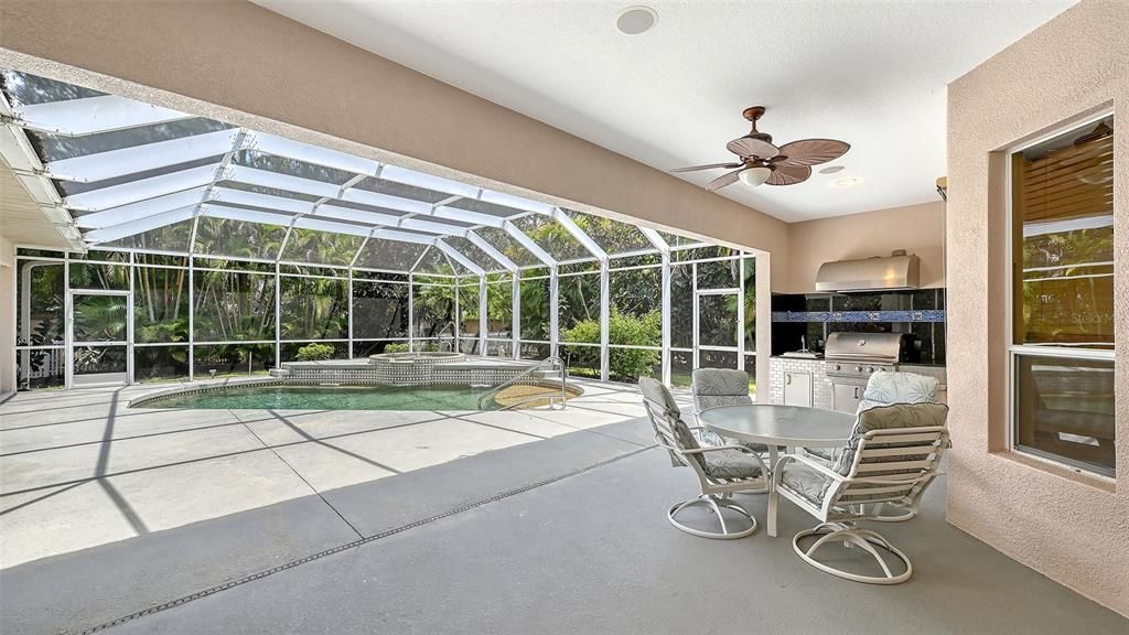 For Sale: $889,000 (3 beds, 3 baths, 3175 Square Feet)