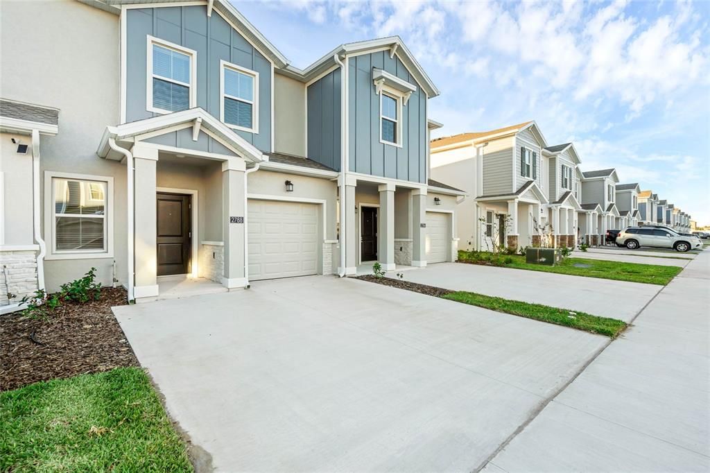 For Sale: $299,000 (3 beds, 2 baths, 1700 Square Feet)