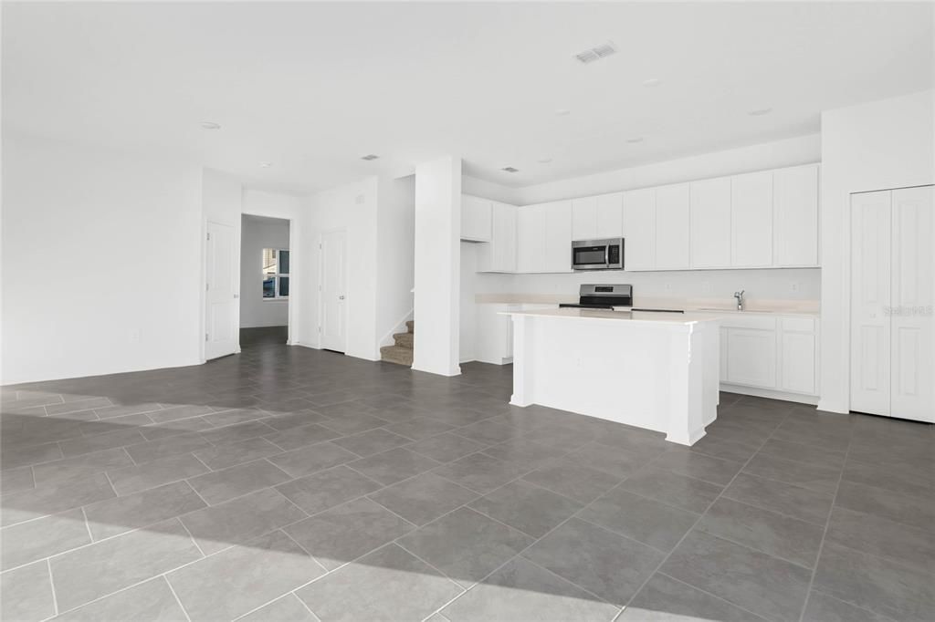 For Sale: $299,000 (3 beds, 2 baths, 1700 Square Feet)