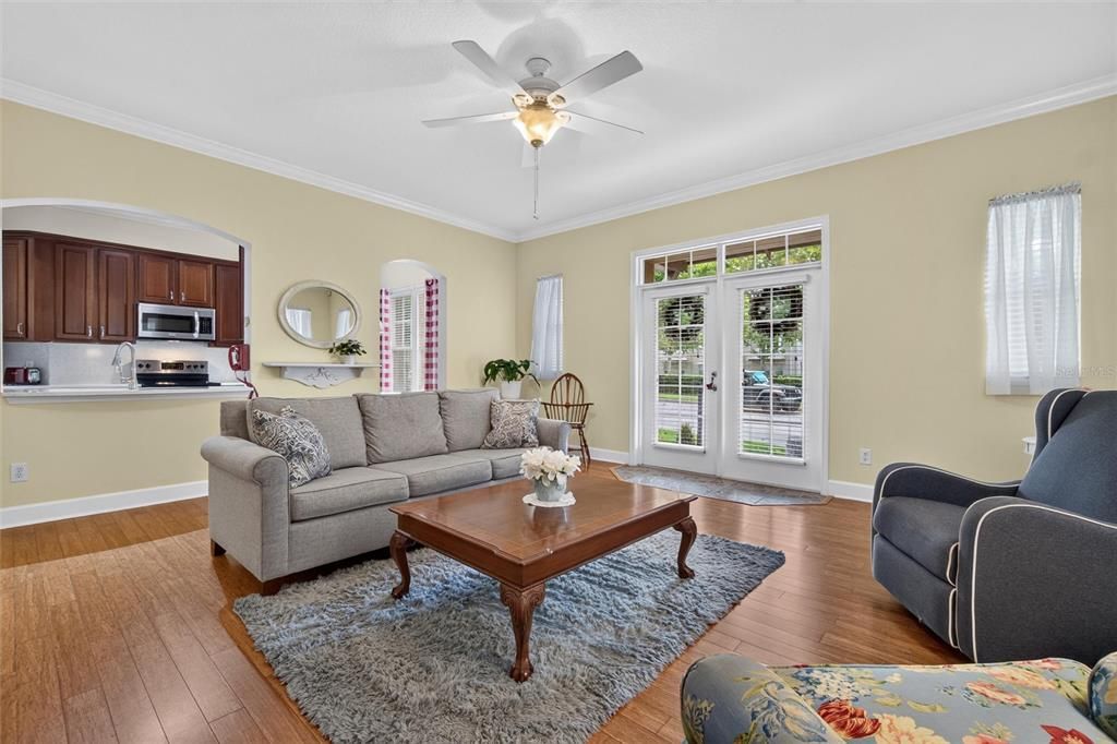 For Sale: $550,000 (3 beds, 2 baths, 2136 Square Feet)