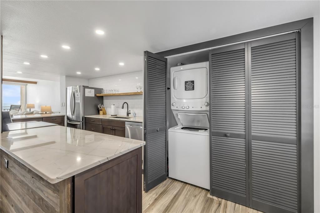 En Venta: $749,000 (2 camas, 2 baños, 1192 Pies cuadrados)