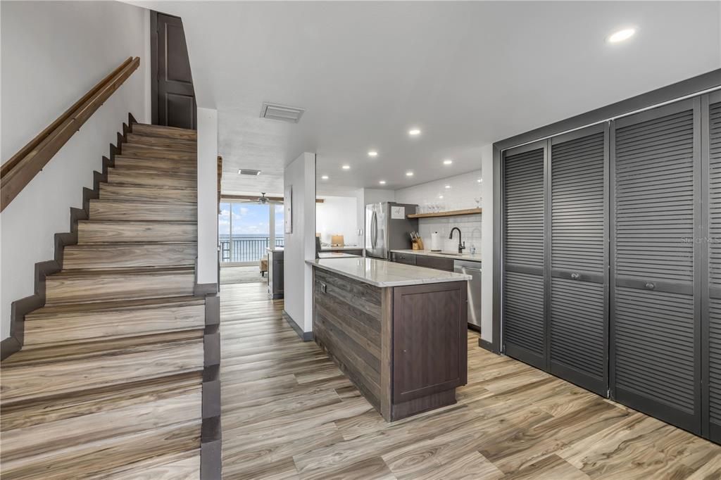 En Venta: $749,000 (2 camas, 2 baños, 1192 Pies cuadrados)