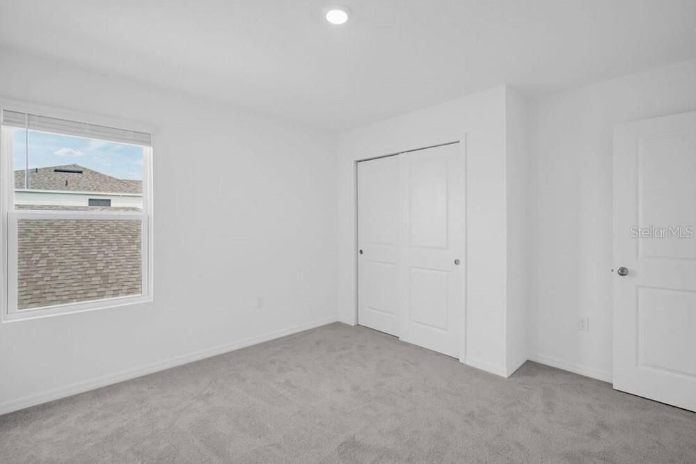 For Sale: $385,594 (5 beds, 3 baths, 2516 Square Feet)