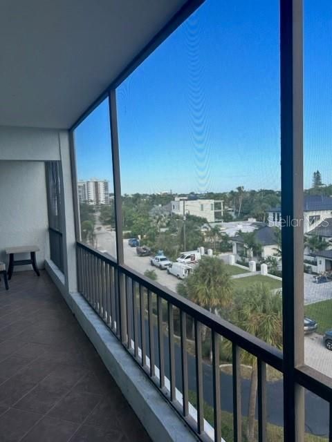 В аренду: $2,995 (2 спален, 2 ванн, 1036 Квадратных фут)