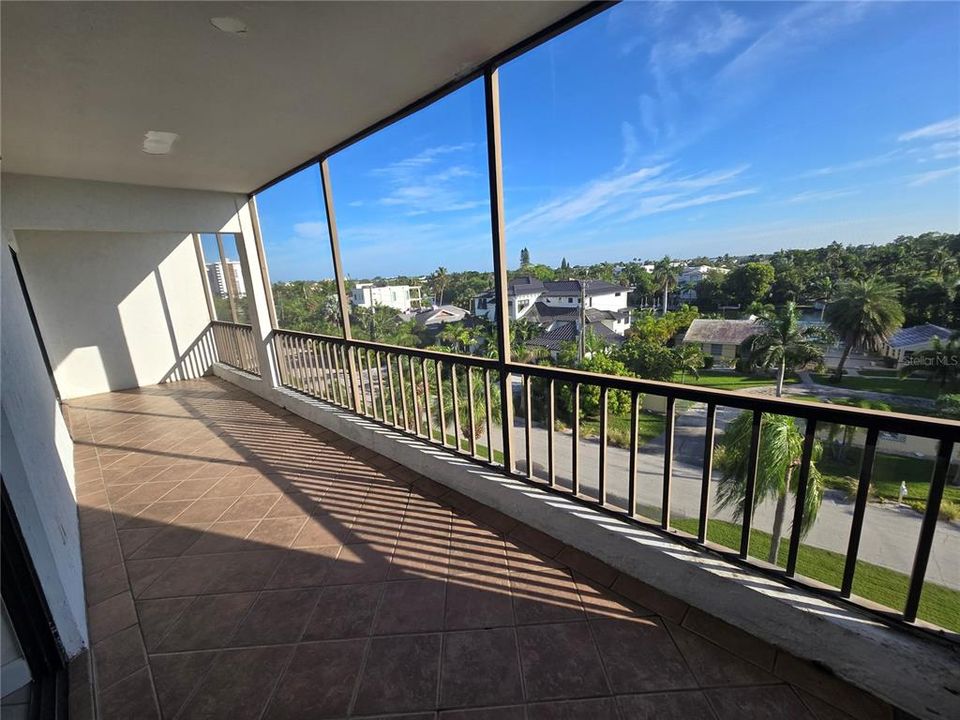 В аренду: $2,995 (2 спален, 2 ванн, 1036 Квадратных фут)