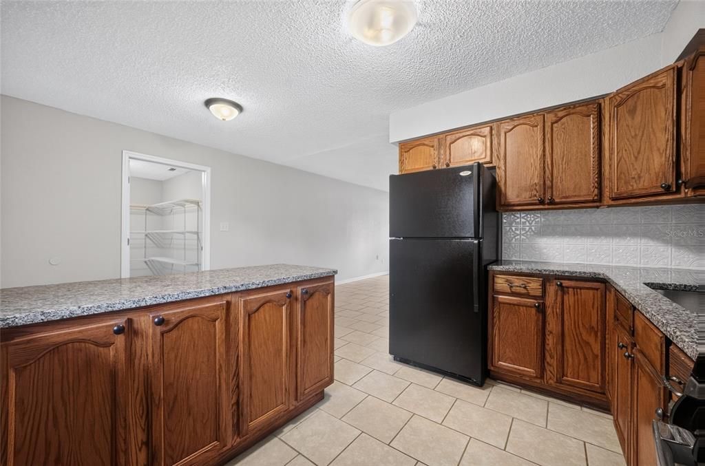 На продажу: $319,900 (4 спален, 2 ванн, 1508 Квадратных фут)