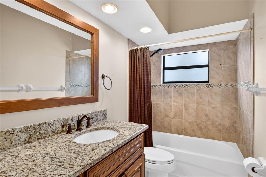 En Venta: $735,000 (5 camas, 4 baños, 3460 Pies cuadrados)