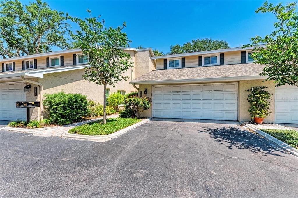 For Rent: $3,550 (3 beds, 2 baths, 1833 Square Feet)